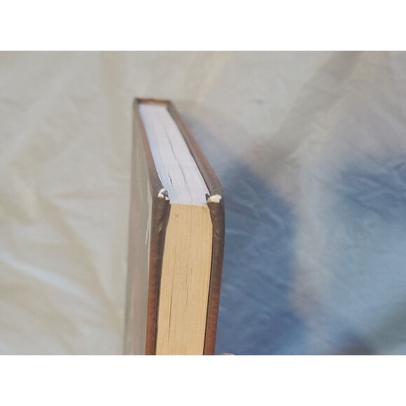 Descendants: Mal's Spell Book by Disney Books 2015 First Edition - Picture 5 of 9